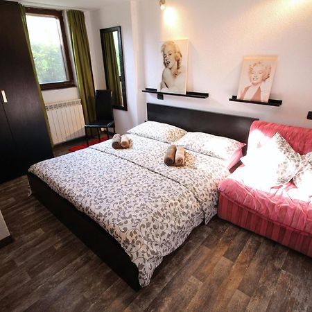Apartments Nevija Rovinj Bagian luar foto